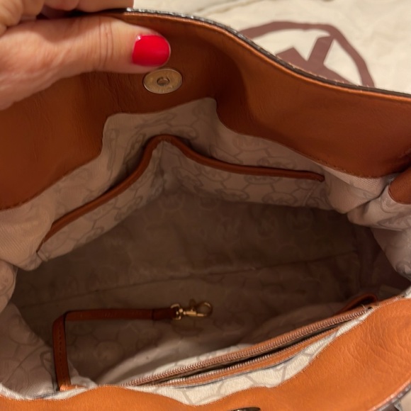 Michael Kors Hamilton Leather Handbag Satchel purse - Picture 7 of 9